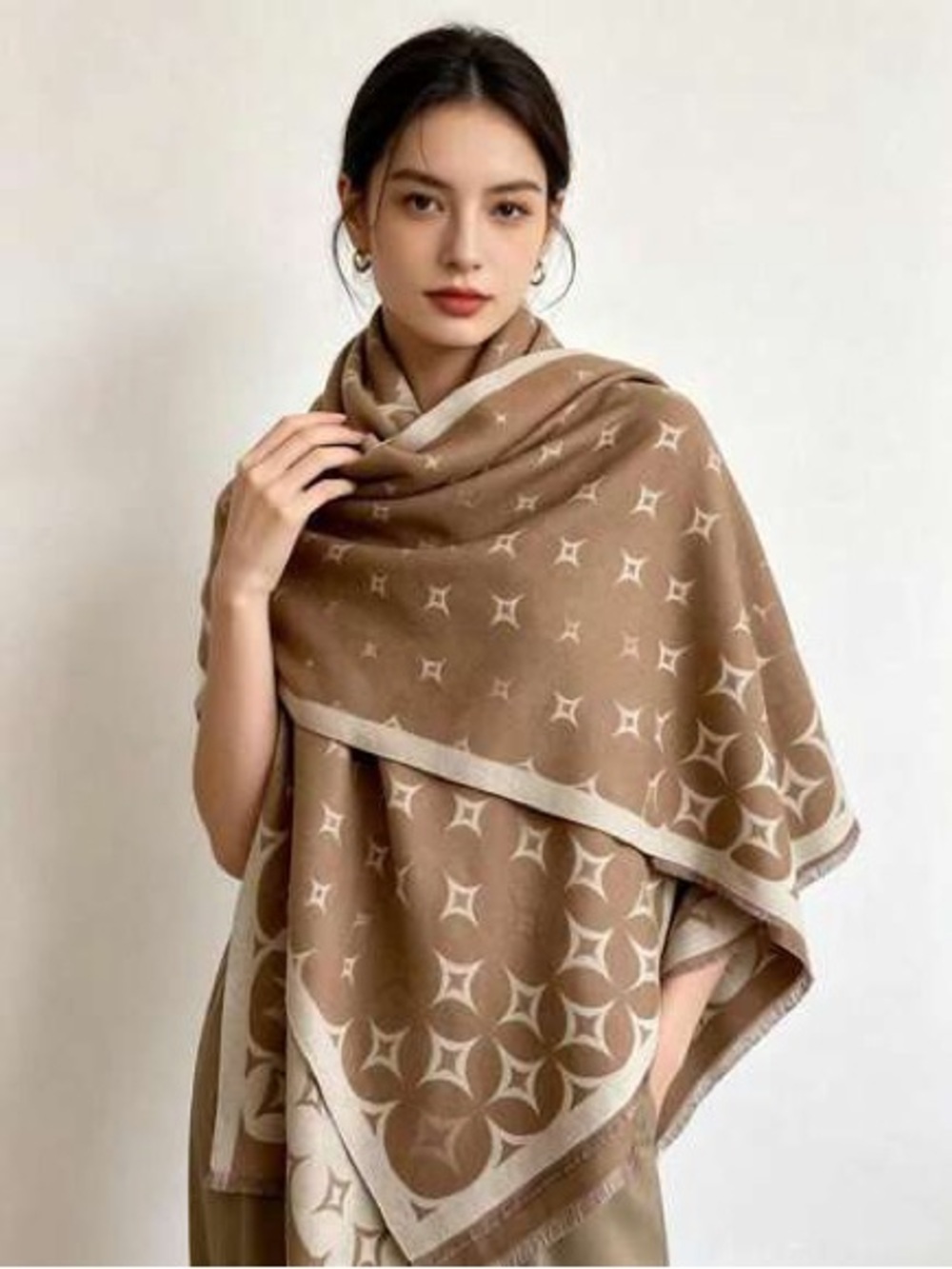 NWT Gorgeous Faux Cashmere  Premium Star Pattern jacquard Warm Scarf
